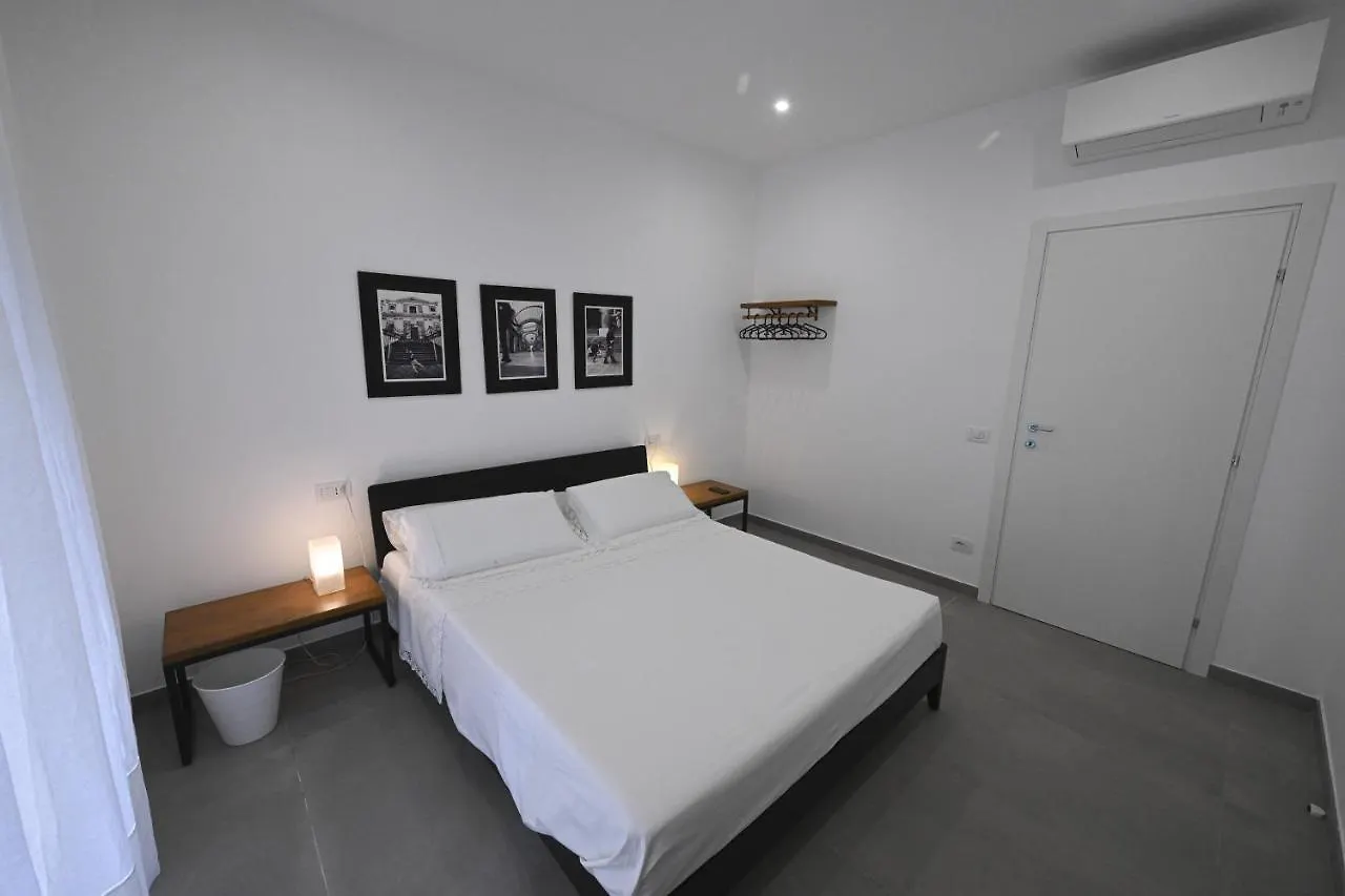 Signora Titina Hotel Naples